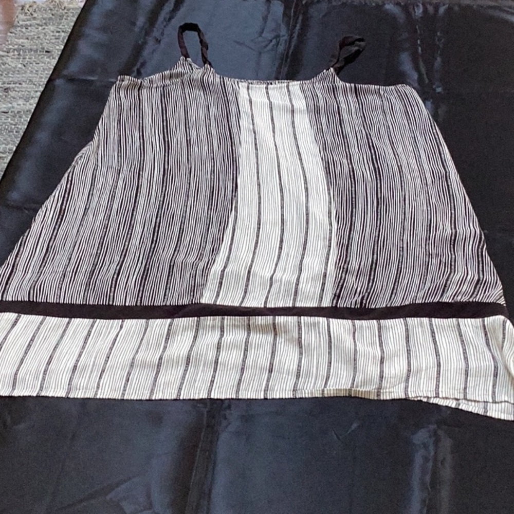 Simply‎ Vera VeraWang nightgown - Picture 3 of 8